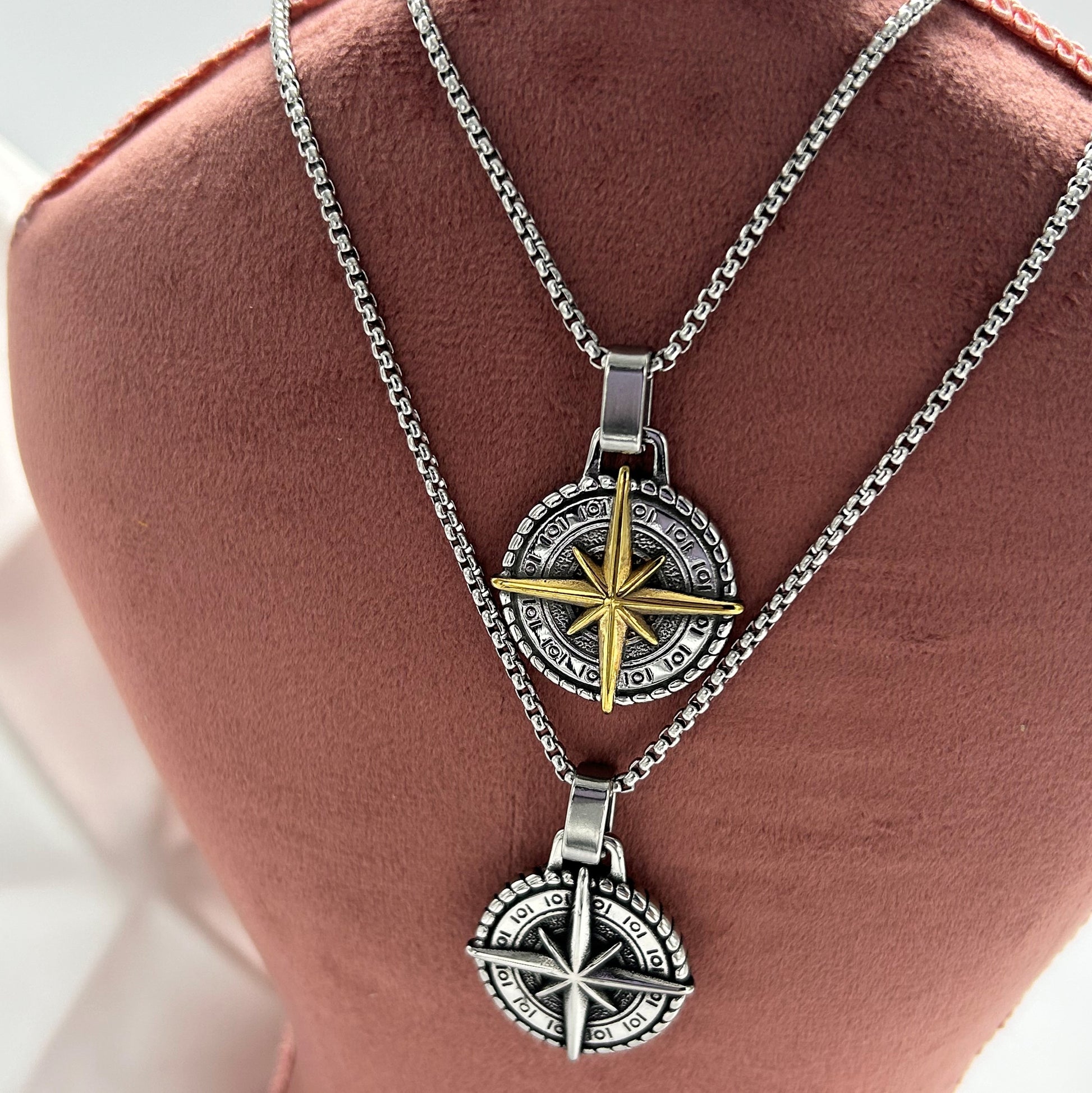 Collier Compass pour homme en Acier Inoxydable Argenté Maison M Bijoux